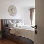 Apartament Maare
